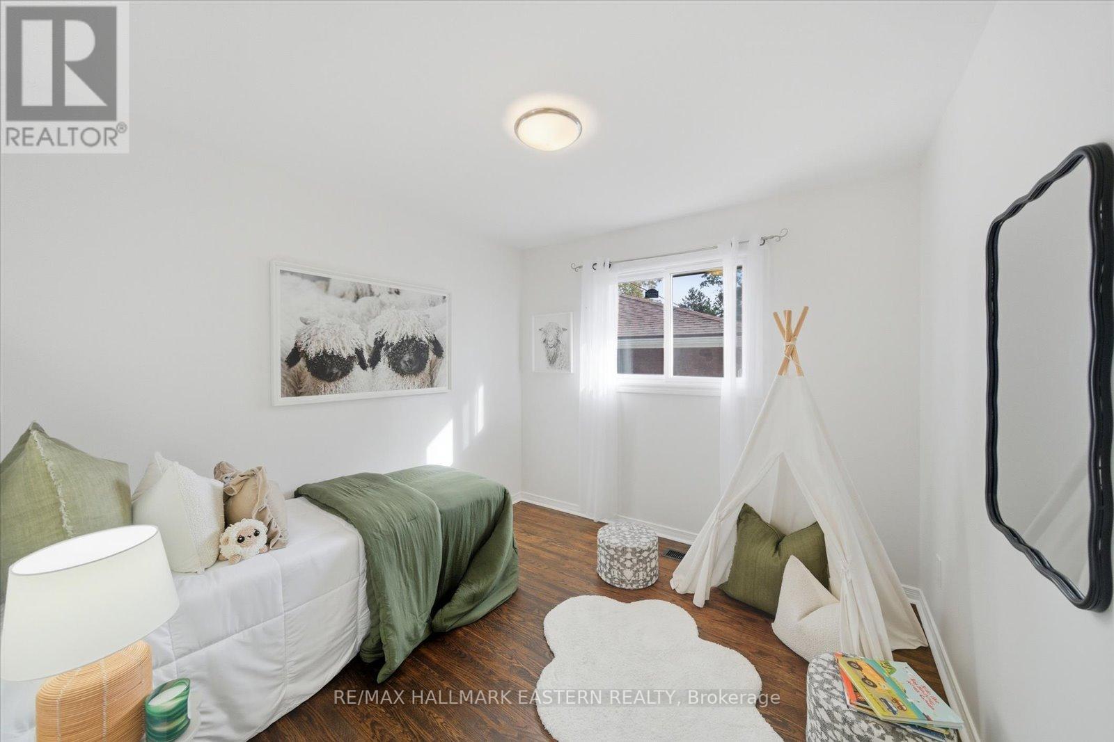 19-A & 19-1 Beechwood Drive, Peterborough (Monaghan Ward 2), Ontario  K9J 1M2 - Photo 16 - X12459630