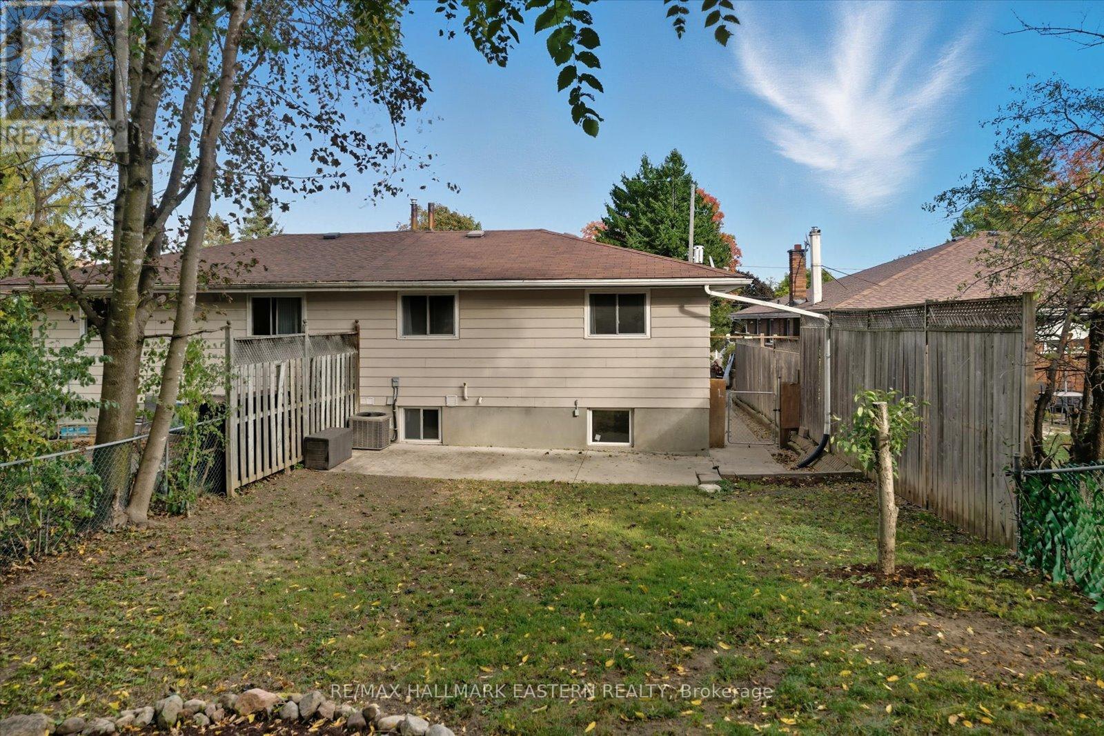19-A & 19-1 Beechwood Drive, Peterborough (Monaghan Ward 2), Ontario  K9J 1M2 - Photo 32 - X12459630