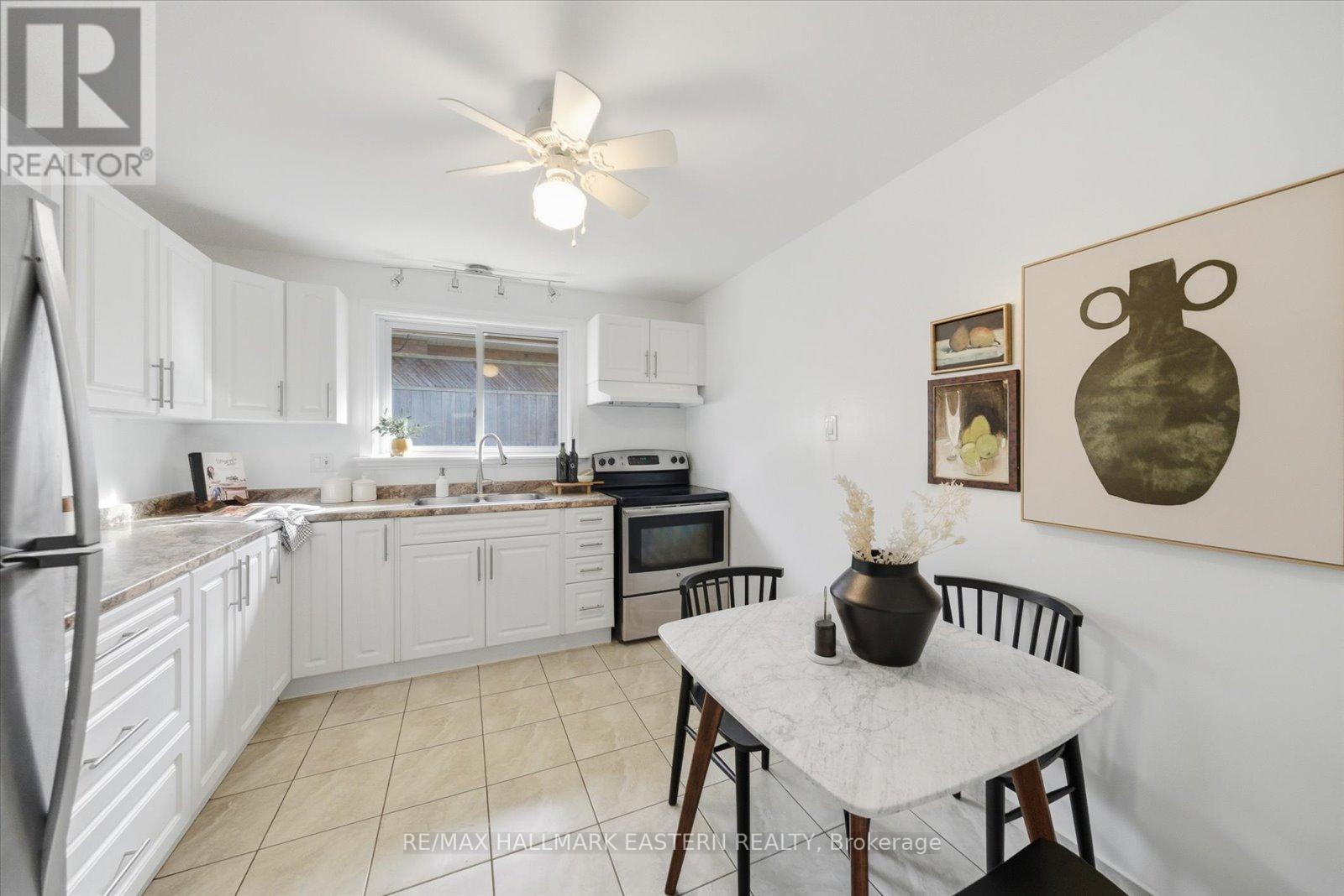 19-A & 19-1 Beechwood Drive, Peterborough (Monaghan Ward 2), Ontario  K9J 1M2 - Photo 8 - X12459630
