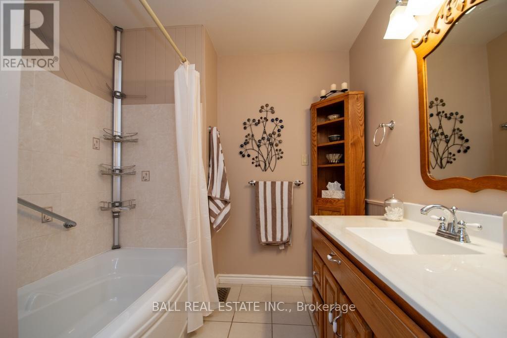 70 Caroline Street, Selwyn, Ontario  K0L 2H0 - Photo 32 - X12459777