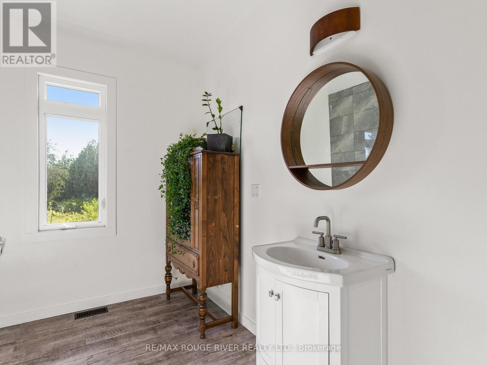 1176 Ixl Road, Trent Hills, Ontario  K0L 1L0 - Photo 13 - X12460121