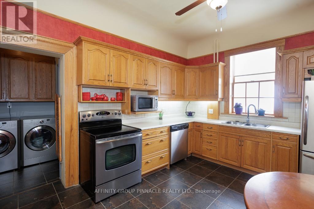 22 Francis Street, Kawartha Lakes (Lindsay), Ontario  K9V 3R6 - Photo 13 - X12460238