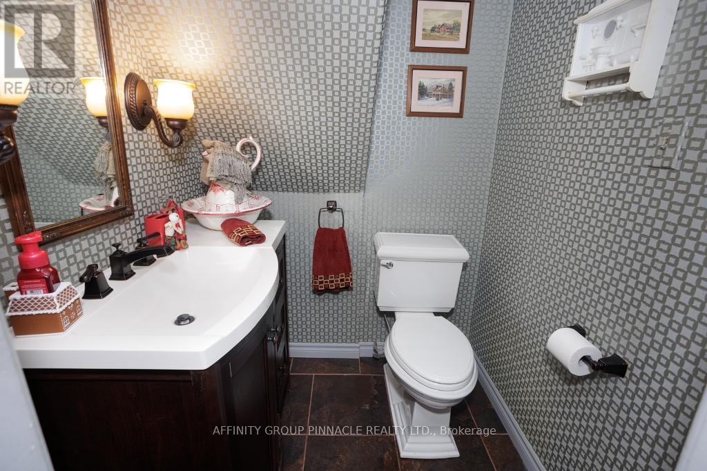 22 Francis Street, Kawartha Lakes (Lindsay), Ontario  K9V 3R6 - Photo 17 - X12460238