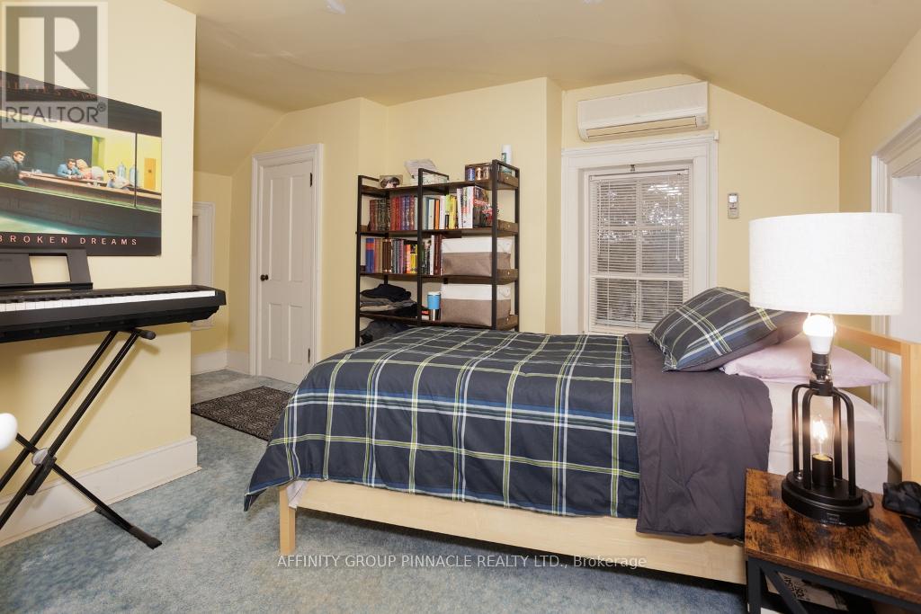 22 Francis Street, Kawartha Lakes (Lindsay), Ontario  K9V 3R6 - Photo 34 - X12460238