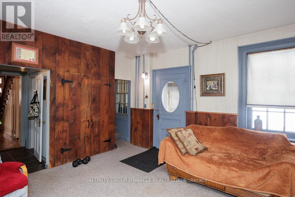 22 Francis Street, Kawartha Lakes (Lindsay), Ontario  K9V 3R6 - Photo 37 - X12460238