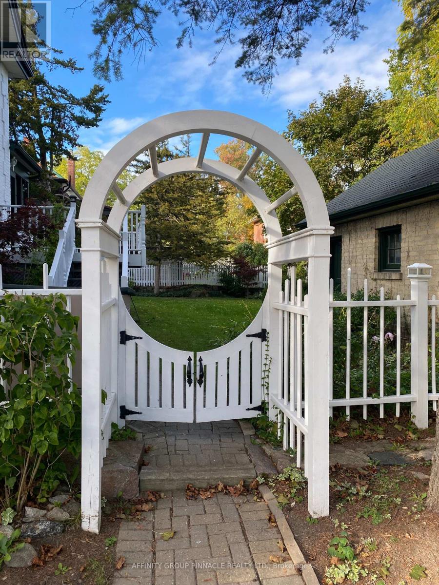 22 Francis Street, Kawartha Lakes (Lindsay), Ontario  K9V 3R6 - Photo 42 - X12460238