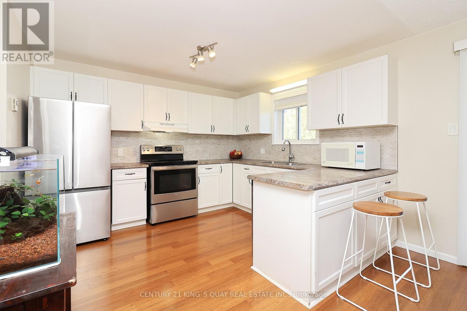 29 - 115 Mary Street W, Kawartha Lakes (Lindsay), Ontario  K9V 2N7 - Photo 6 - X12460126