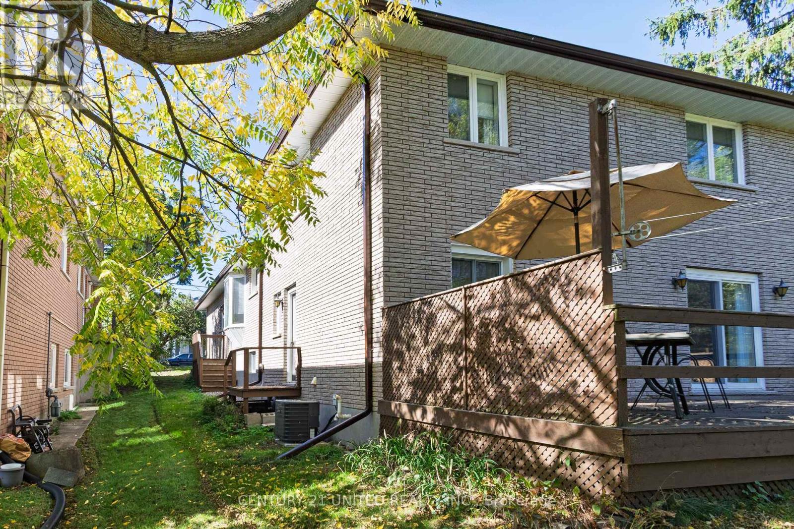 72 Regent Street, Selwyn, Ontario  K0L 2H0 - Photo 12 - X12460540