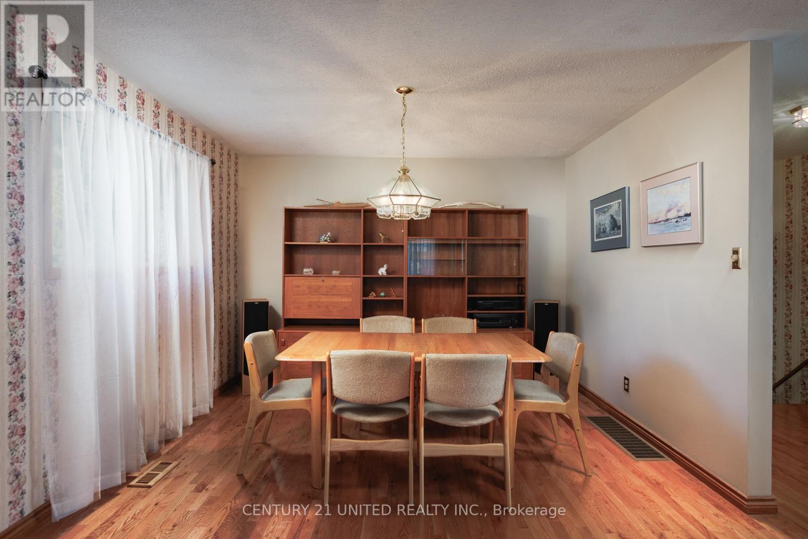 72 Regent Street, Selwyn, Ontario  K0L 2H0 - Photo 19 - X12460540