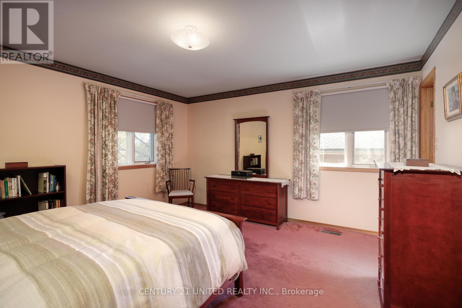 72 Regent Street, Selwyn, Ontario  K0L 2H0 - Photo 28 - X12460540