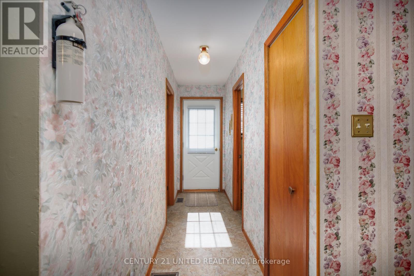 72 Regent Street, Selwyn, Ontario  K0L 2H0 - Photo 33 - X12460540