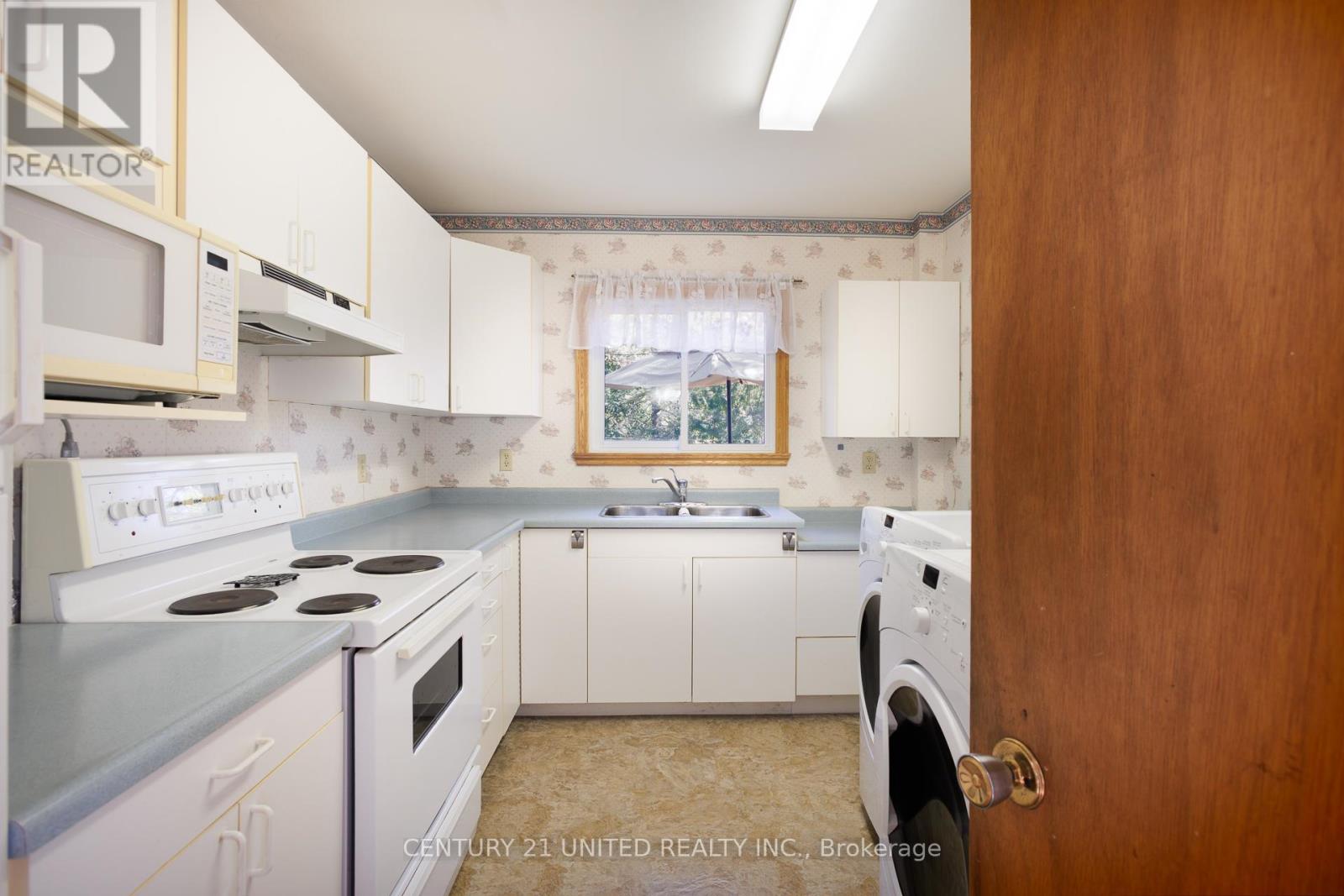 72 Regent Street, Selwyn, Ontario  K0L 2H0 - Photo 34 - X12460540