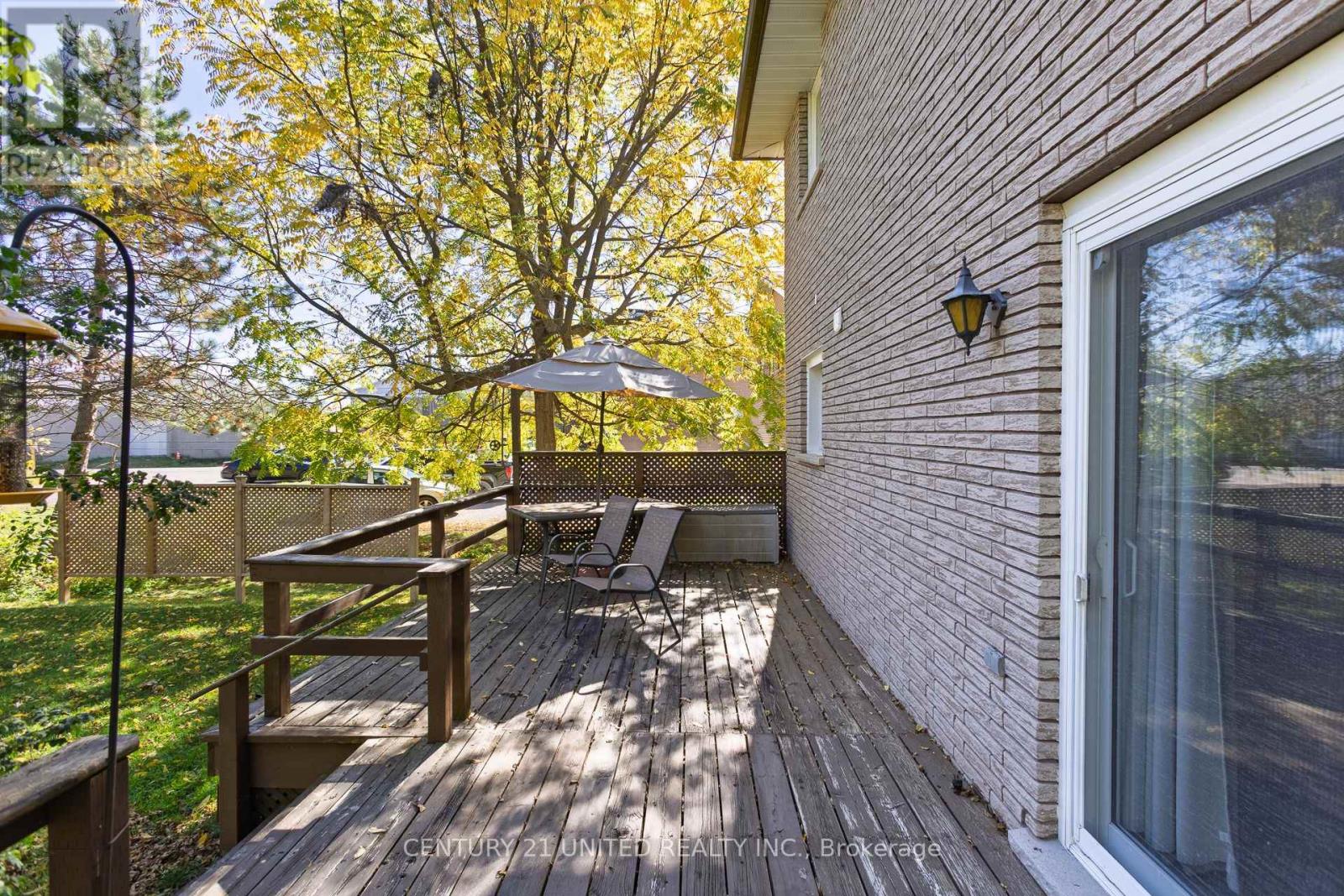 72 Regent Street, Selwyn, Ontario  K0L 2H0 - Photo 9 - X12460540