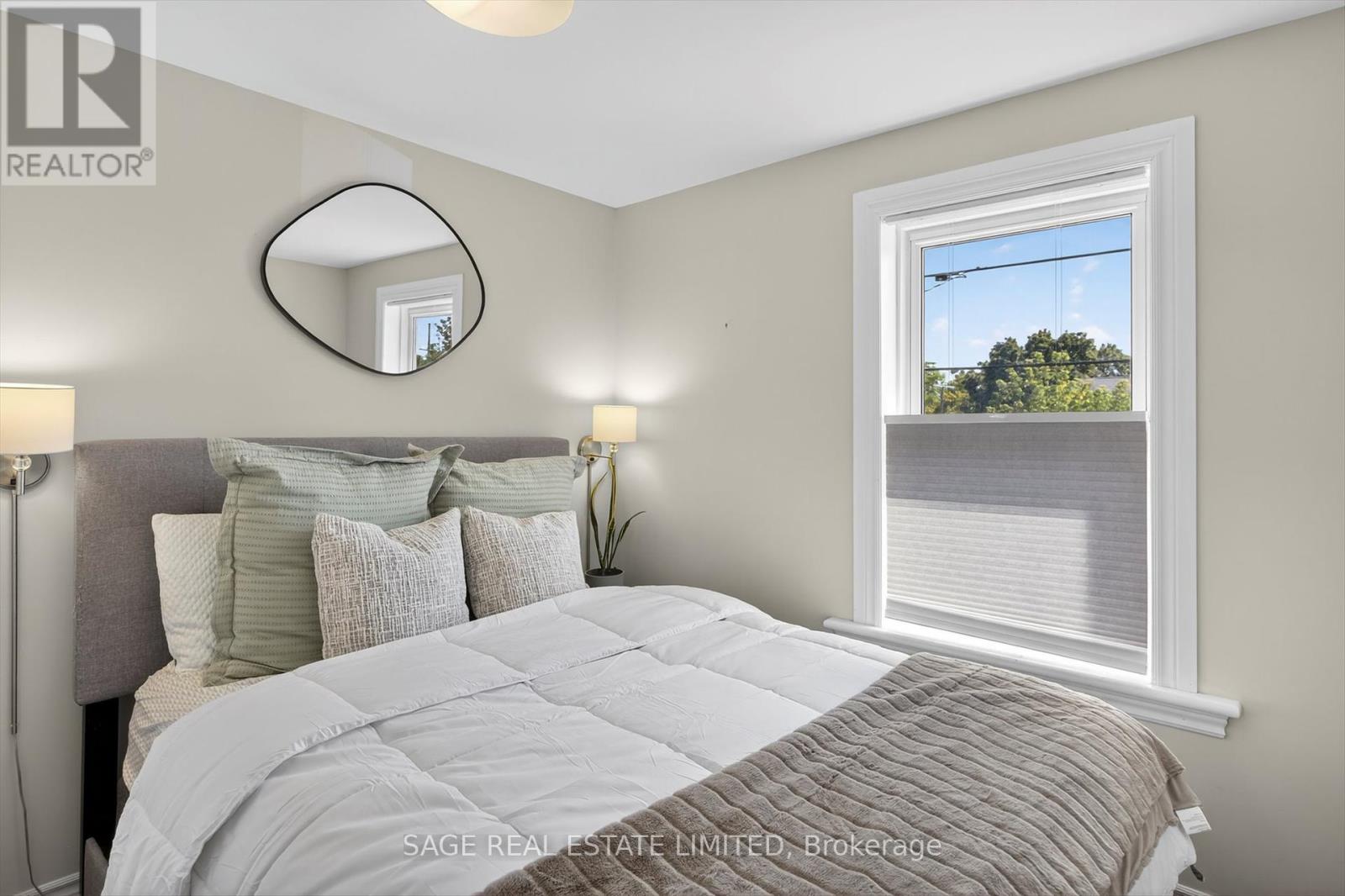 72 Victoria Avenue, Peterborough (Northcrest Ward 5), Ontario  K9H 4W1 - Photo 34 - X12460535