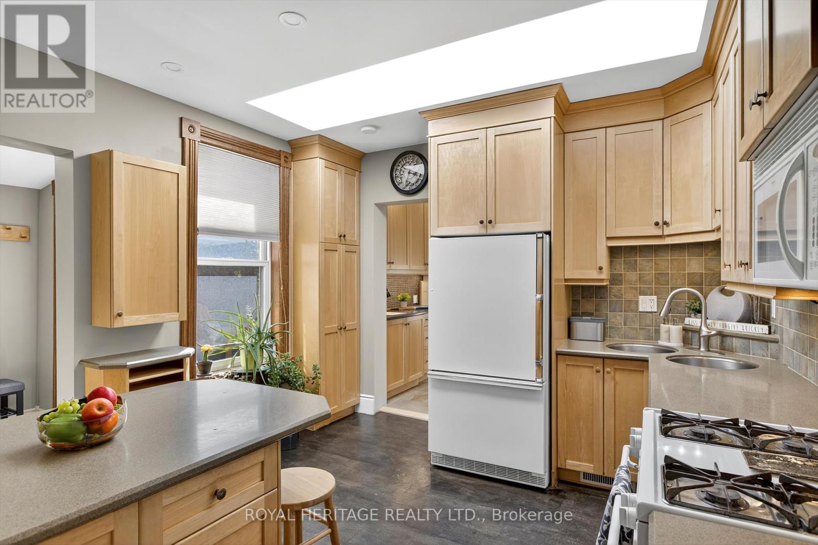 693 Water Street, Peterborough (Town Ward 3), Ontario  K9H 3N4 - Photo 15 - X12460872