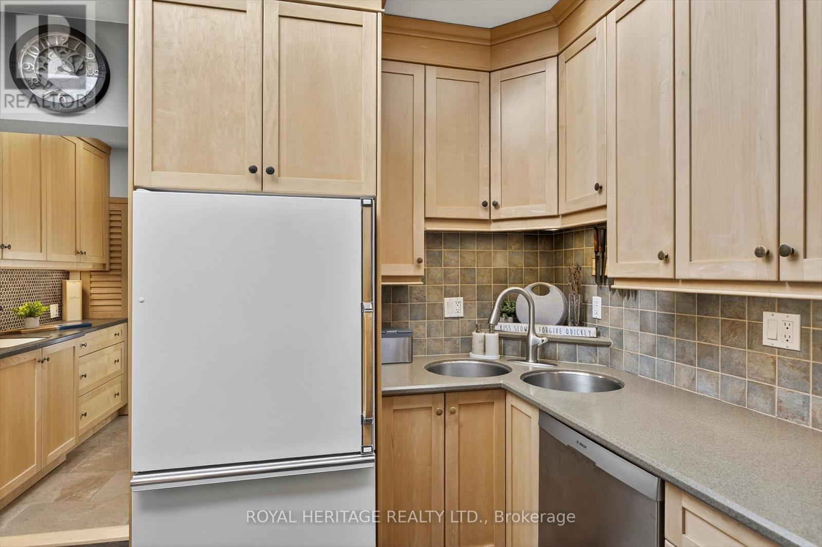 693 Water Street, Peterborough (Town Ward 3), Ontario  K9H 3N4 - Photo 17 - X12460872
