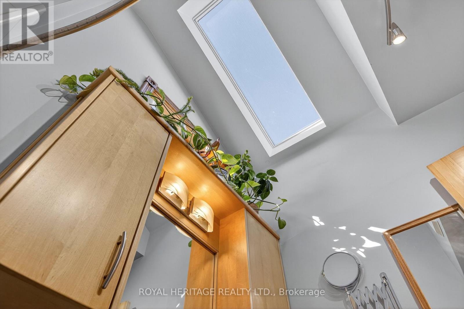 693 Water Street, Peterborough (Town Ward 3), Ontario  K9H 3N4 - Photo 27 - X12460872