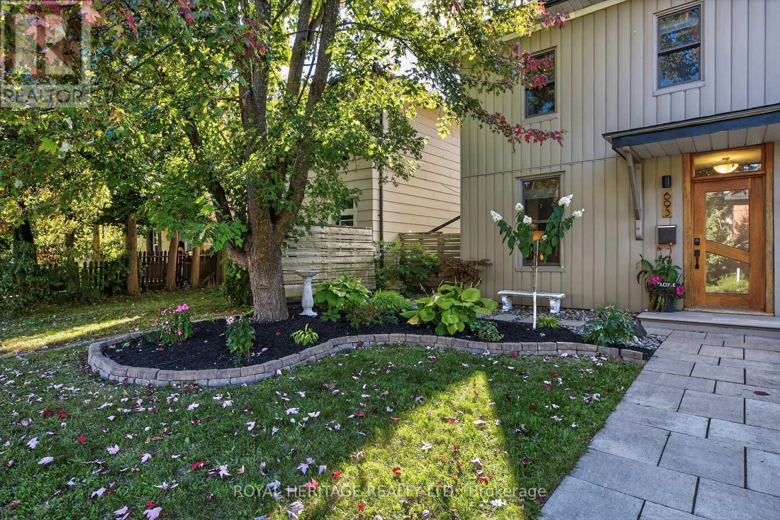 693 Water Street, Peterborough (Town Ward 3), Ontario  K9H 3N4 - Photo 43 - X12460872
