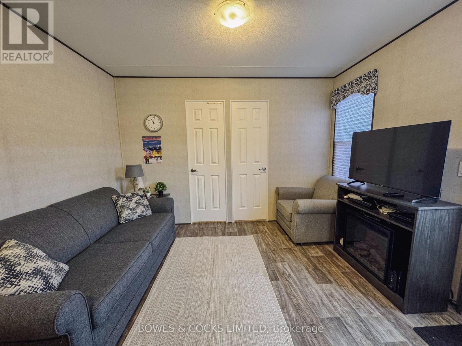 10 Lambton - 1235 Villiers Line, Otonabee-South Monaghan, Ontario  K0L 2G0 - Photo 6 - X12461262