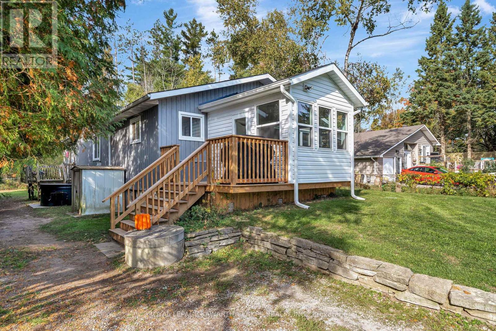 35 Woods Avenue, Kawartha Lakes (Emily), Ontario  K0L 2W0 - Photo 11 - X12461417