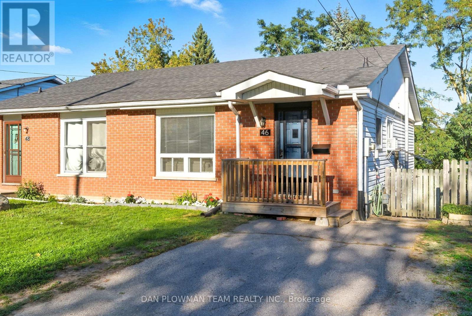 46 Alexander Avenue, Peterborough (Monaghan Ward 2), Ontario  K9J 6B4 - Photo 2 - X12461416