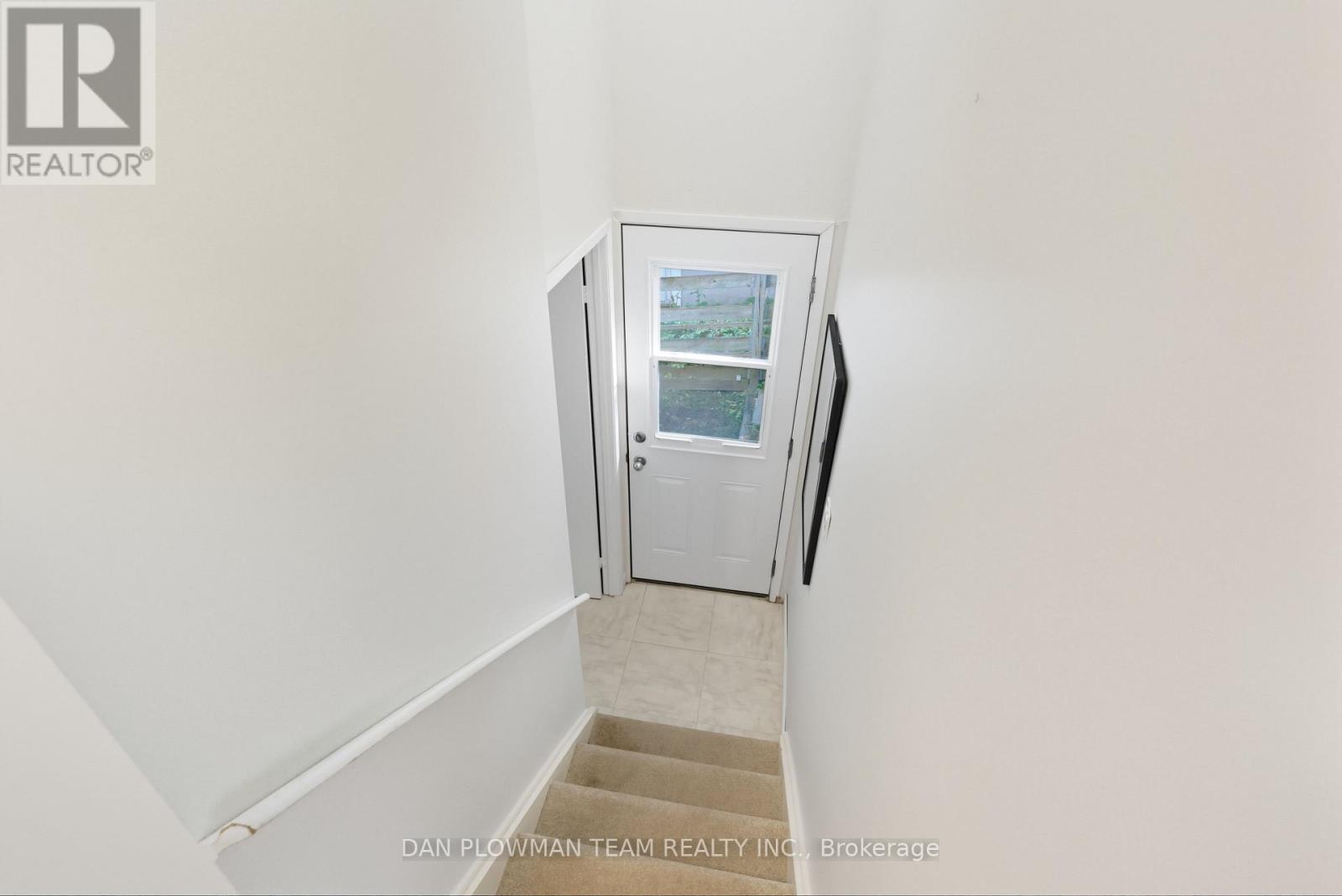46 Alexander Avenue, Peterborough (Monaghan Ward 2), Ontario  K9J 6B4 - Photo 20 - X12461416