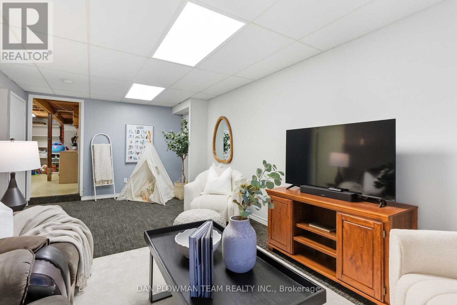 46 Alexander Avenue, Peterborough (Monaghan Ward 2), Ontario  K9J 6B4 - Photo 22 - X12461416