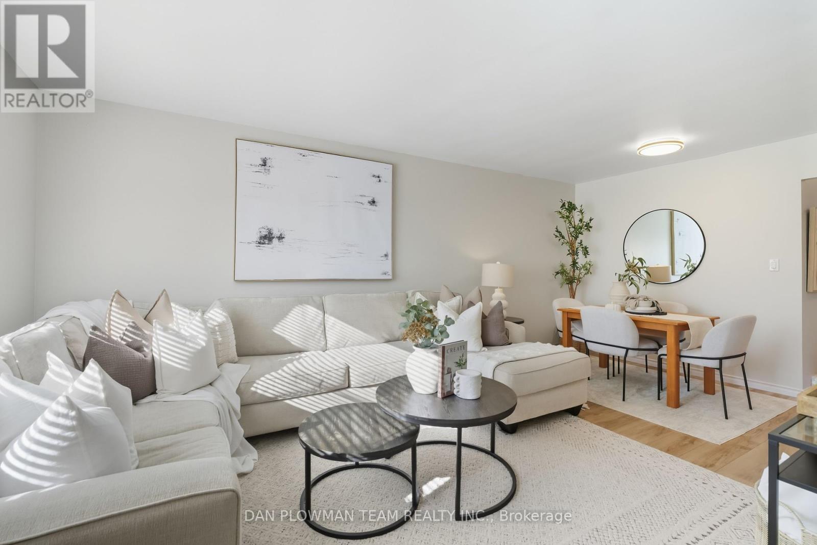 46 Alexander Avenue, Peterborough (Monaghan Ward 2), Ontario  K9J 6B4 - Photo 7 - X12461416