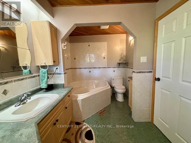 842 Frank Hill Road, Kawartha Lakes (Emily), Ontario  K9J 6X3 - Photo 28 - X12462490