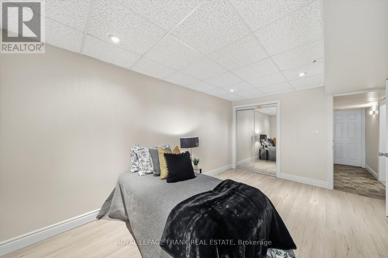 34 Riverview Road, Kawartha Lakes (Lindsay), Ontario  K9V 1B3 - Photo 33 - X12462703