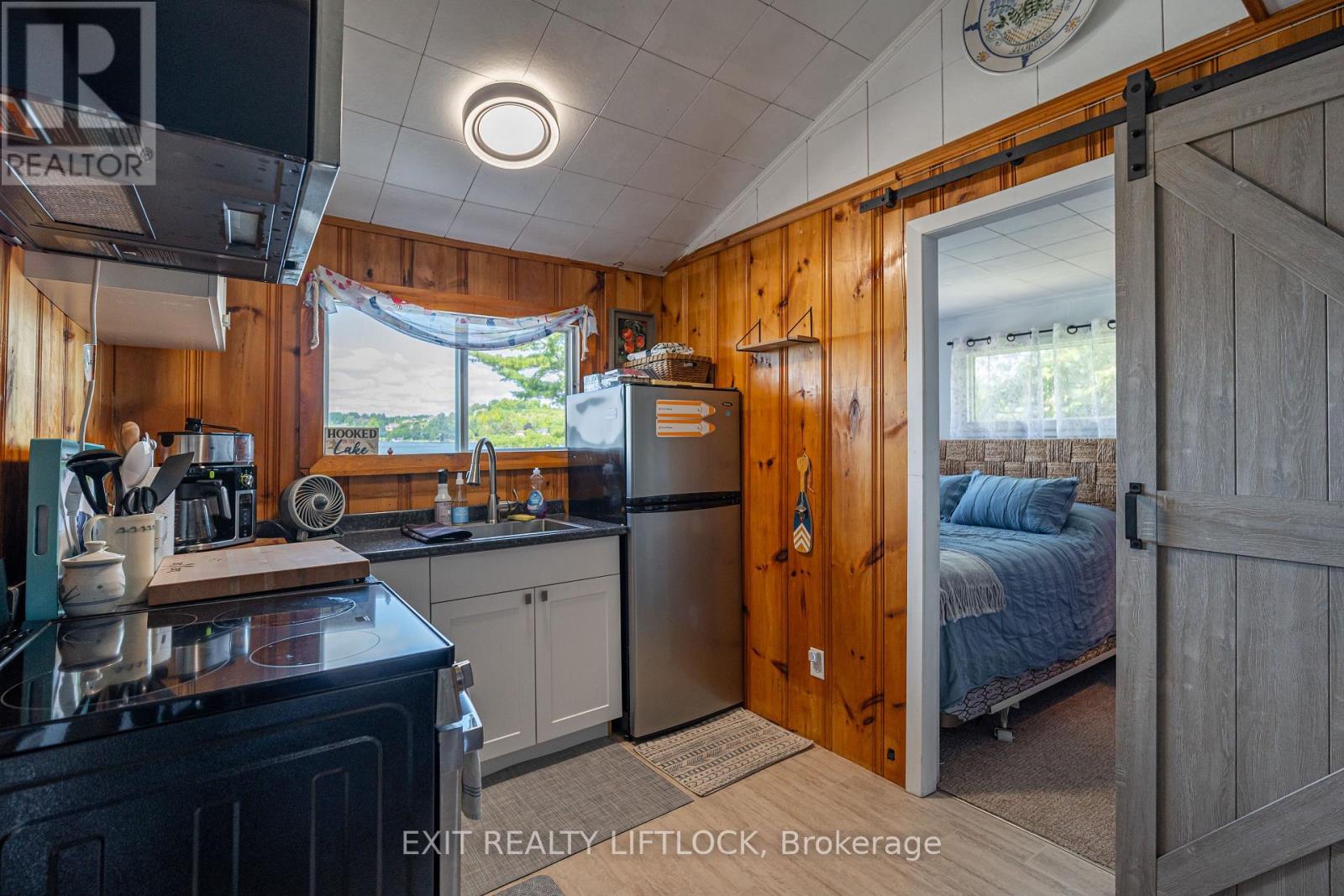 854 Fife's Bay Marina Lane, Selwyn, Ontario  K9J 6X3 - Photo 19 - X12462711