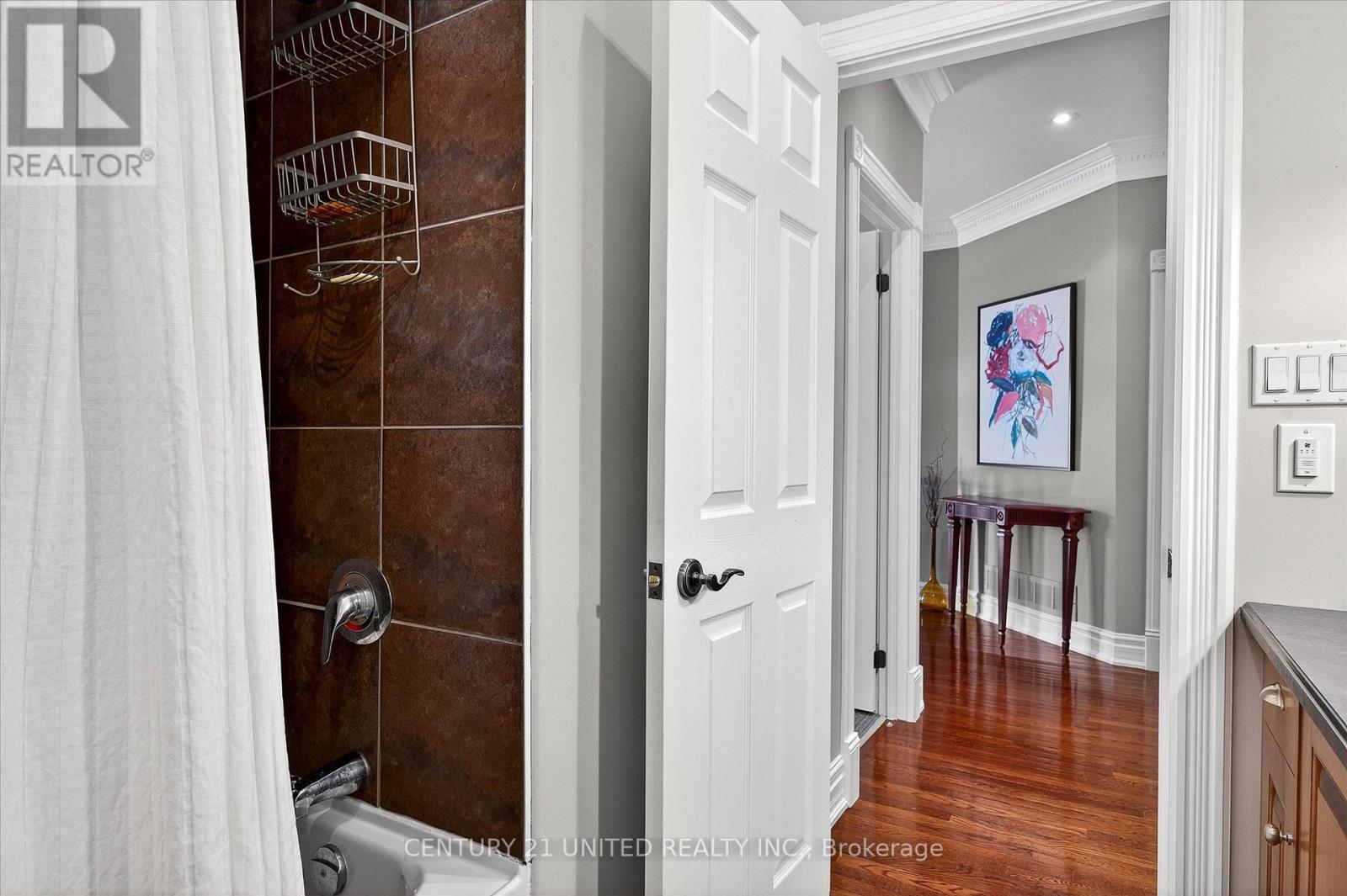 35 Brinton Drive, Peterborough (Otonabee Ward 1), Ontario  K9J 8S9 - Photo 34 - X12462736