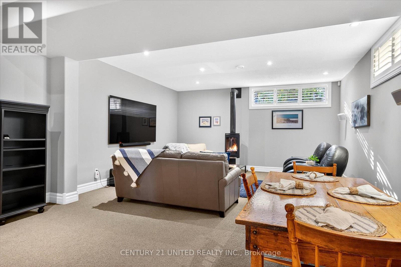 35 Brinton Drive, Peterborough (Otonabee Ward 1), Ontario  K9J 8S9 - Photo 36 - X12462736