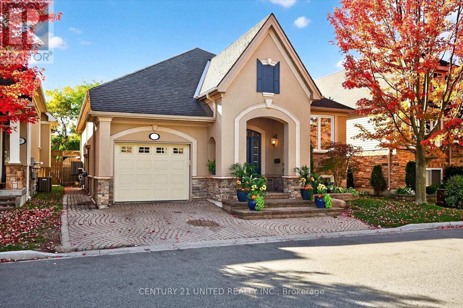 35 Brinton Drive, Peterborough (Otonabee Ward 1), Ontario  K9J 8S9 - Photo 4 - X12462736