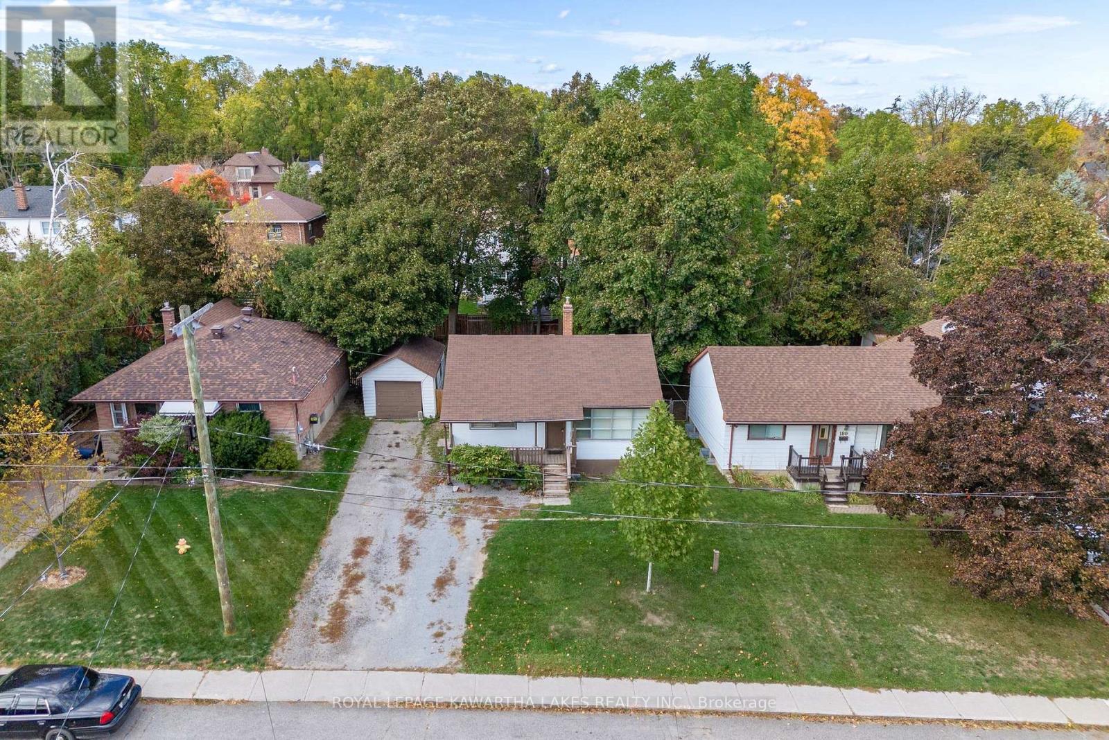 184 Ardmore Avenue, Kawartha Lakes (Lindsay), Ontario  K9V 2T5 - Photo 12 - X12463056