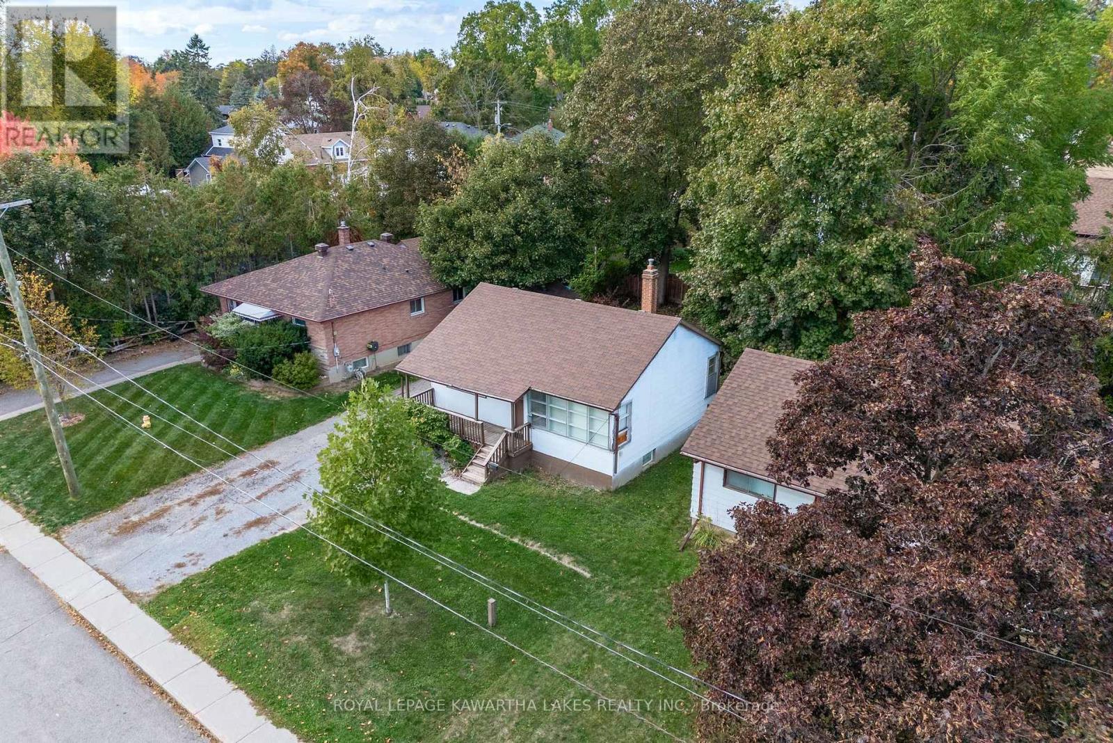 184 Ardmore Avenue, Kawartha Lakes (Lindsay), Ontario  K9V 2T5 - Photo 13 - X12463056