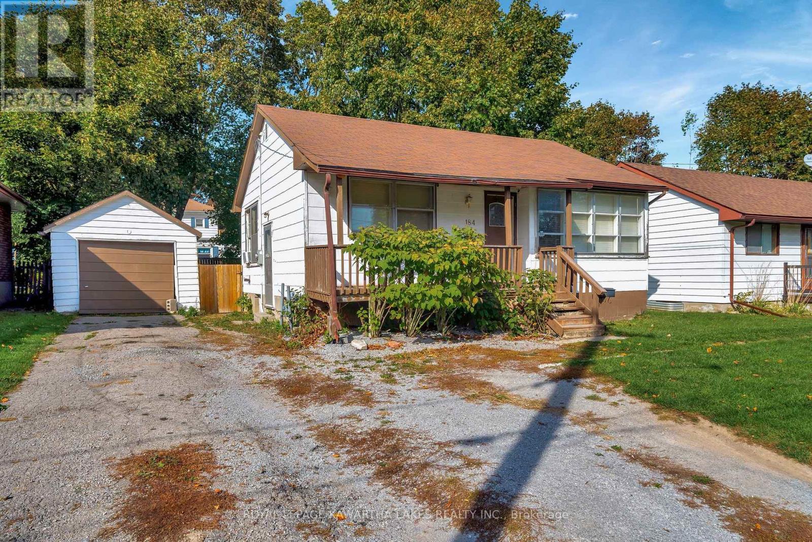 184 Ardmore Avenue, Kawartha Lakes (Lindsay), Ontario  K9V 2T5 - Photo 14 - X12463056