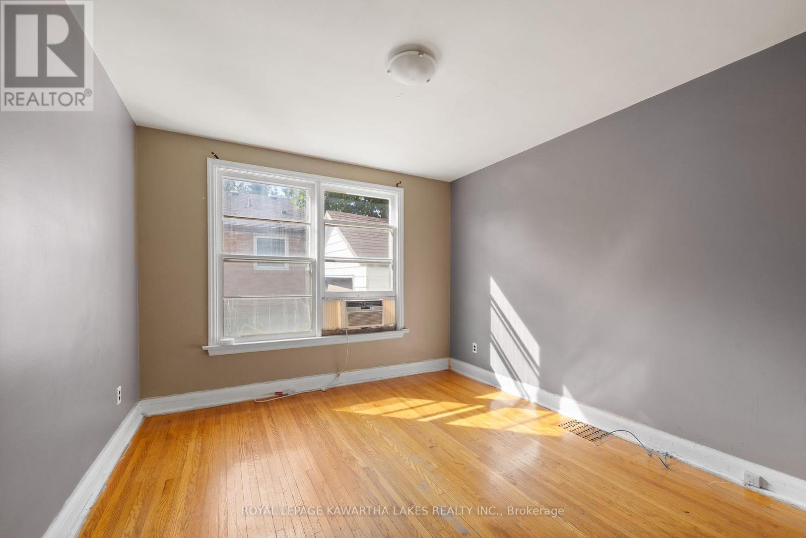 184 Ardmore Avenue, Kawartha Lakes (Lindsay), Ontario  K9V 2T5 - Photo 28 - X12463056