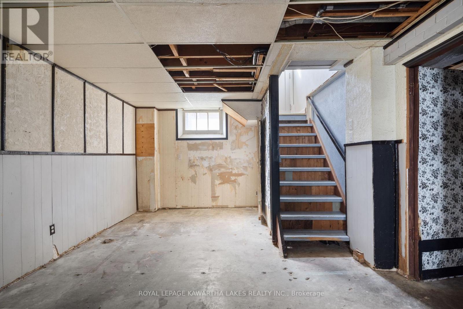 184 Ardmore Avenue, Kawartha Lakes (Lindsay), Ontario  K9V 2T5 - Photo 33 - X12463056