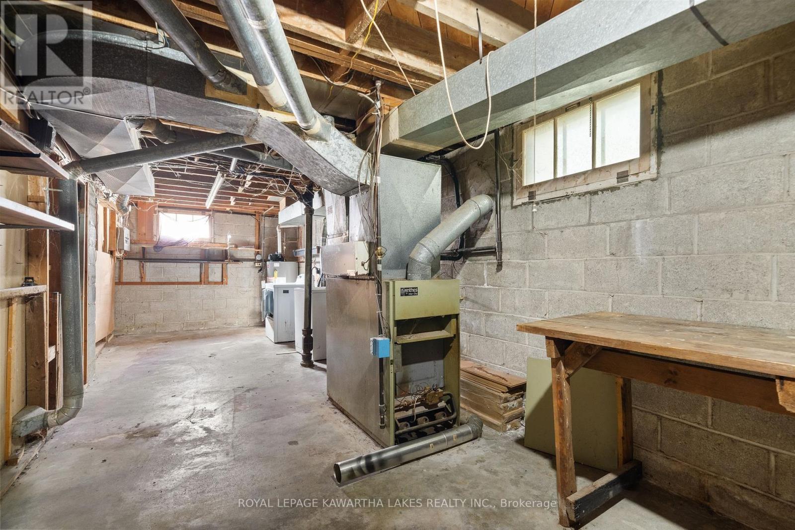 184 Ardmore Avenue, Kawartha Lakes (Lindsay), Ontario  K9V 2T5 - Photo 40 - X12463056