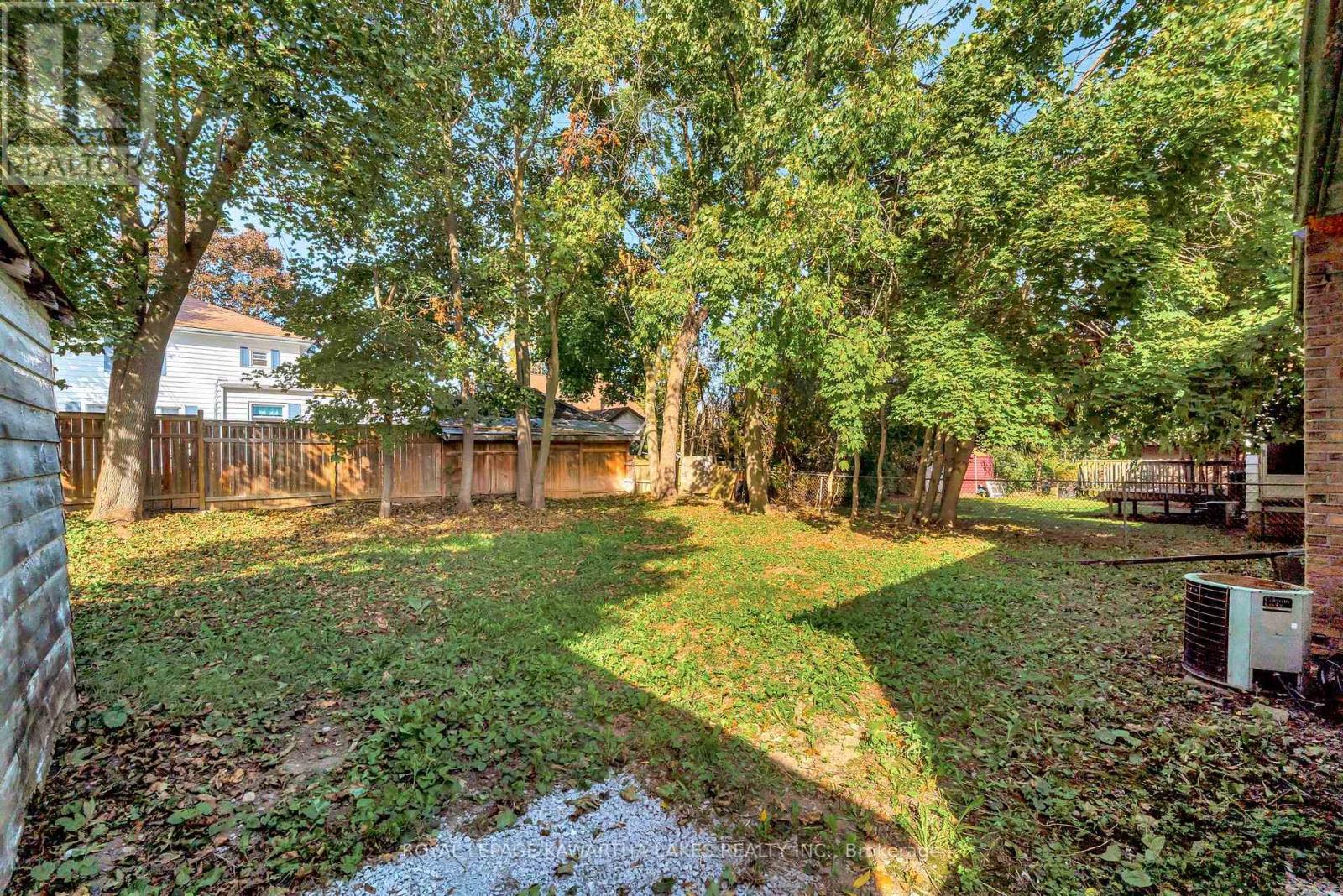 184 Ardmore Avenue, Kawartha Lakes (Lindsay), Ontario  K9V 2T5 - Photo 41 - X12463056