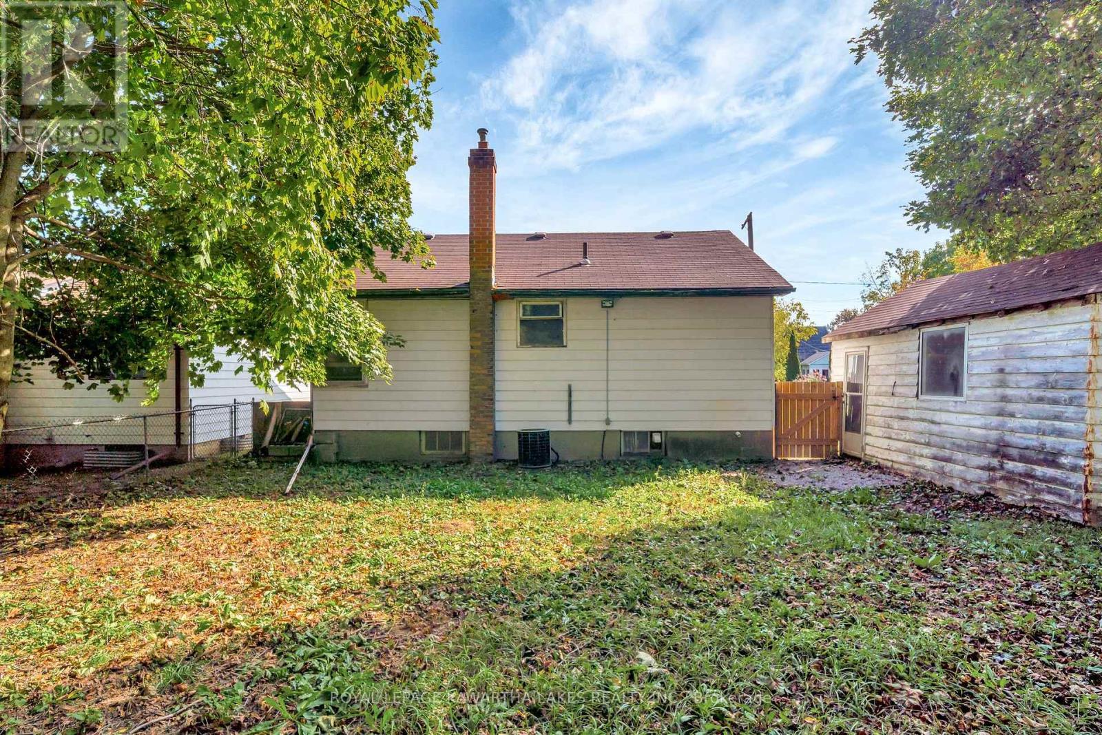 184 Ardmore Avenue, Kawartha Lakes (Lindsay), Ontario  K9V 2T5 - Photo 42 - X12463056