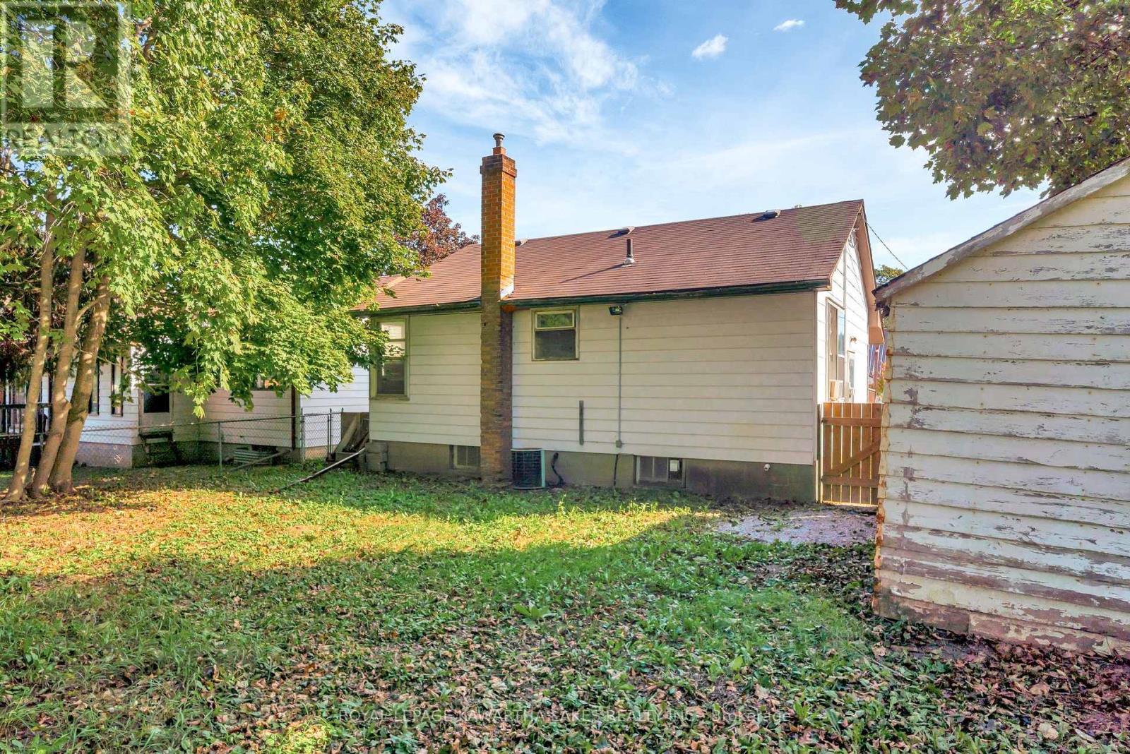 184 Ardmore Avenue, Kawartha Lakes (Lindsay), Ontario  K9V 2T5 - Photo 44 - X12463056