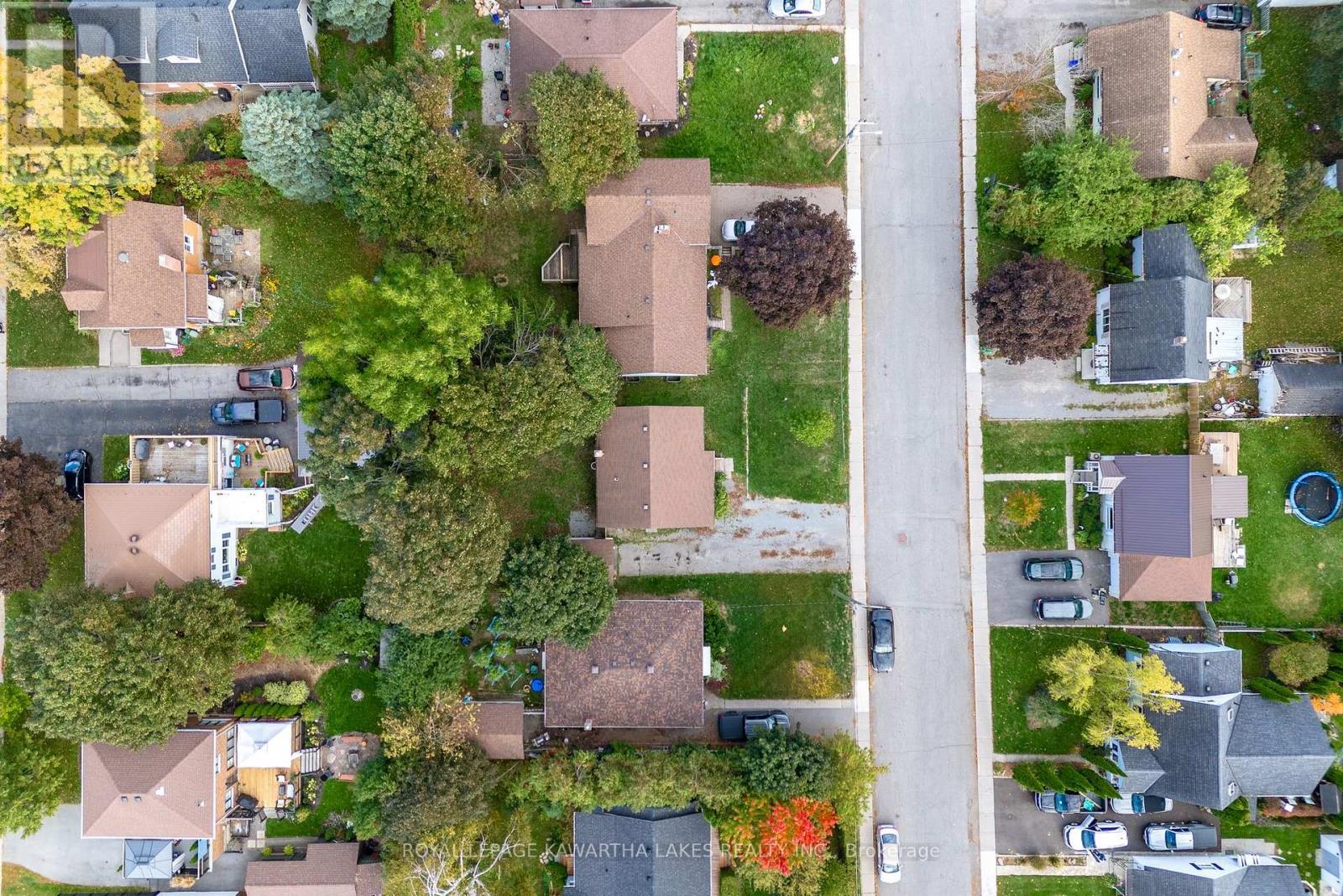 184 Ardmore Avenue, Kawartha Lakes (Lindsay), Ontario  K9V 2T5 - Photo 8 - X12463056