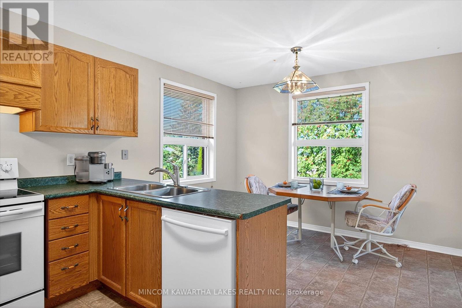 1191 Baker Street, Peterborough (Northcrest Ward 5), Ontario  K9H 7P9 - Photo 10 - X12463427
