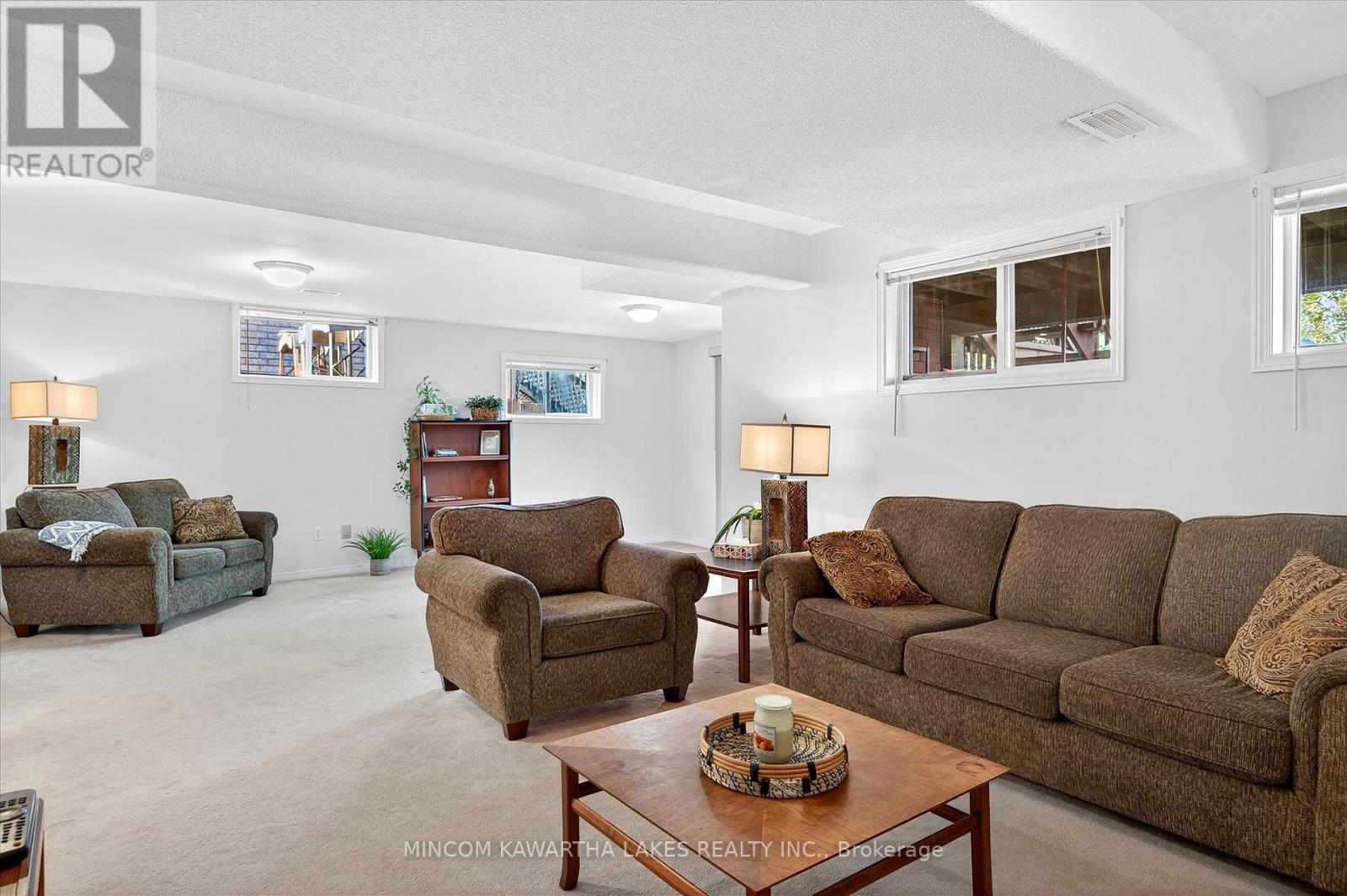 1191 Baker Street, Peterborough (Northcrest Ward 5), Ontario  K9H 7P9 - Photo 31 - X12463427