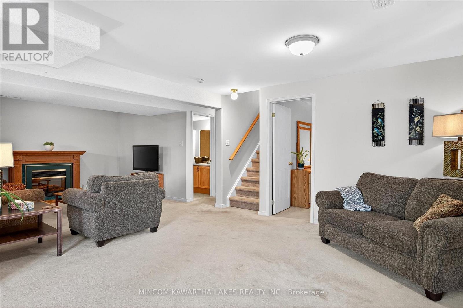 1191 Baker Street, Peterborough (Northcrest Ward 5), Ontario  K9H 7P9 - Photo 42 - X12463427