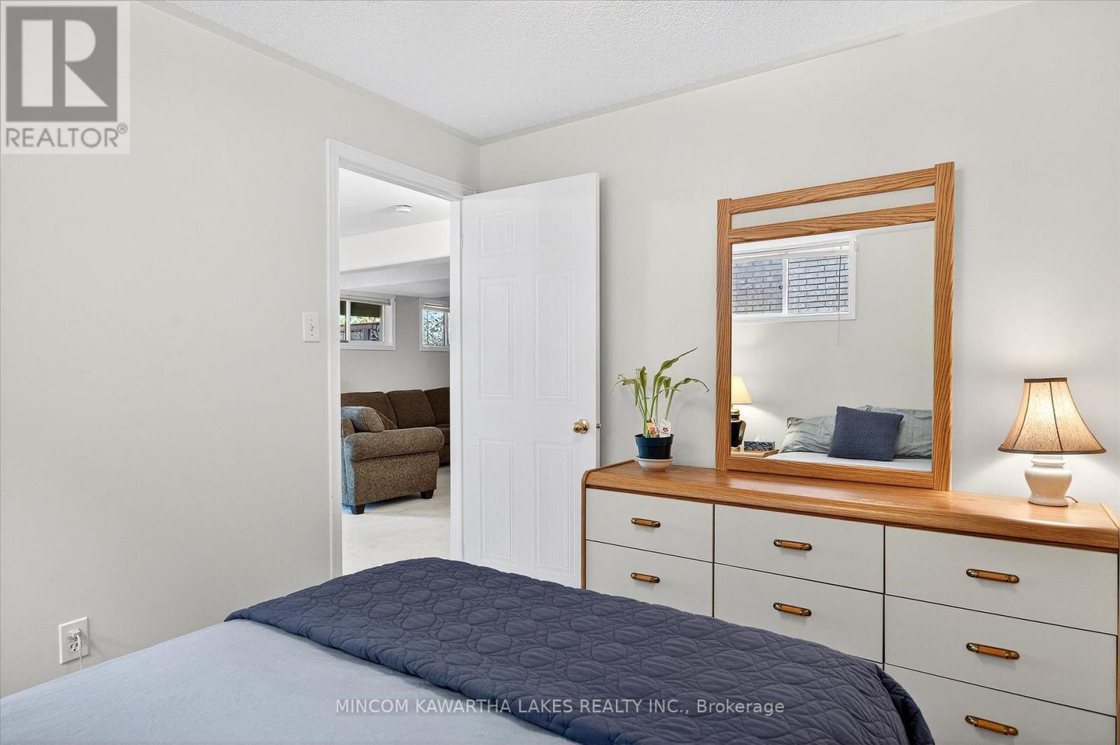 1191 Baker Street, Peterborough (Northcrest Ward 5), Ontario  K9H 7P9 - Photo 44 - X12463427