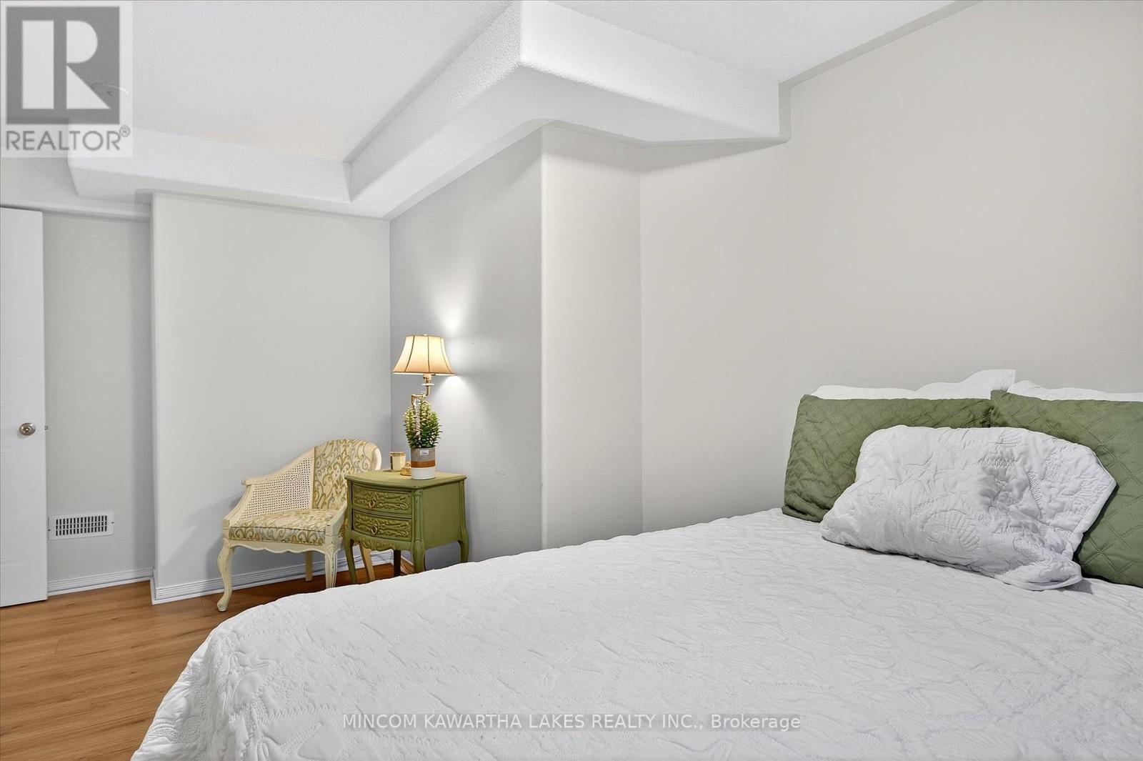 1191 Baker Street, Peterborough (Northcrest Ward 5), Ontario  K9H 7P9 - Photo 48 - X12463427