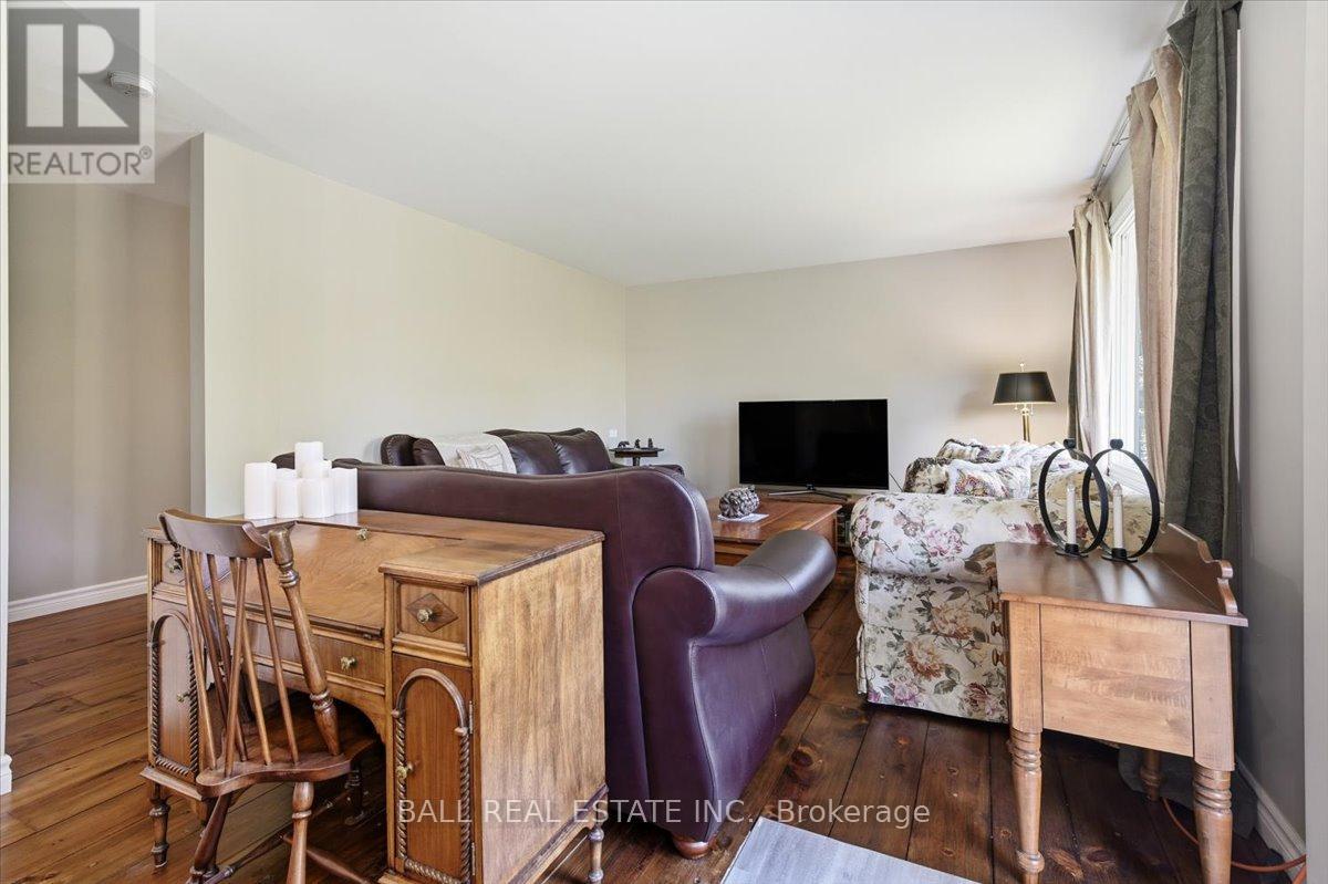 2046 Selwyn Road, Selwyn, Ontario  K0L 2H0 - Photo 10 - X12463491